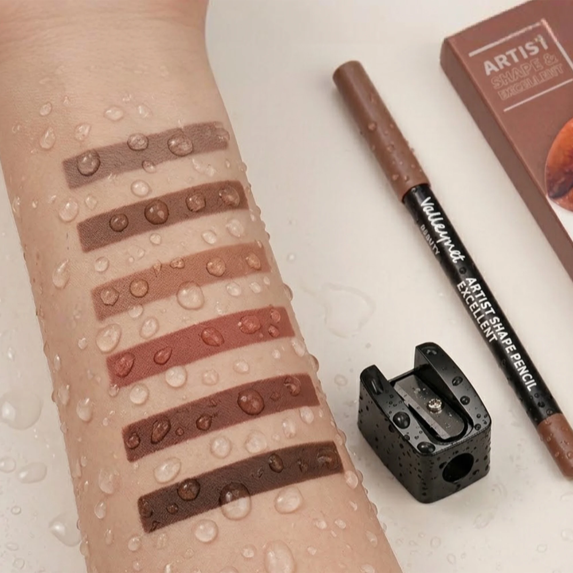 7-teiliges Lippenstift-Set, Lippen-Make-up-Set mit Samt-Textur - 6 Farben Lippenstift + 1 Spitzer - Wasserfester, langanhaltender Matt-Effekt, Rot – Detail 5