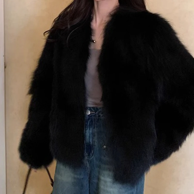 Krótki płaszcz z futra imitującego futro z futra lisa, damski, zimowy, młodzieżowy, w stylu koreańskim, modny, dopasowany, z dekoltem w serek, imitacja futra szopa pracza.