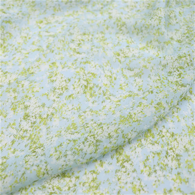 Tessuto Chiffon di seta stile pastorale piccolo Design di stampa floreale verde stile elegante fornitore cinese per abito confortevole donna