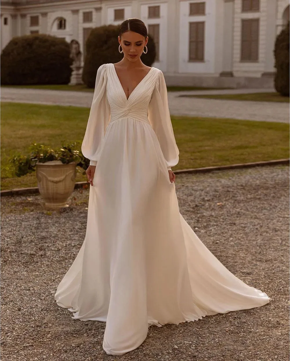 

Customized Ivory Chiffon Wedding Dresses for Bride Long Sleeve V Neck A Line Bridal Gown Backless Simple Wedding Dress 2025