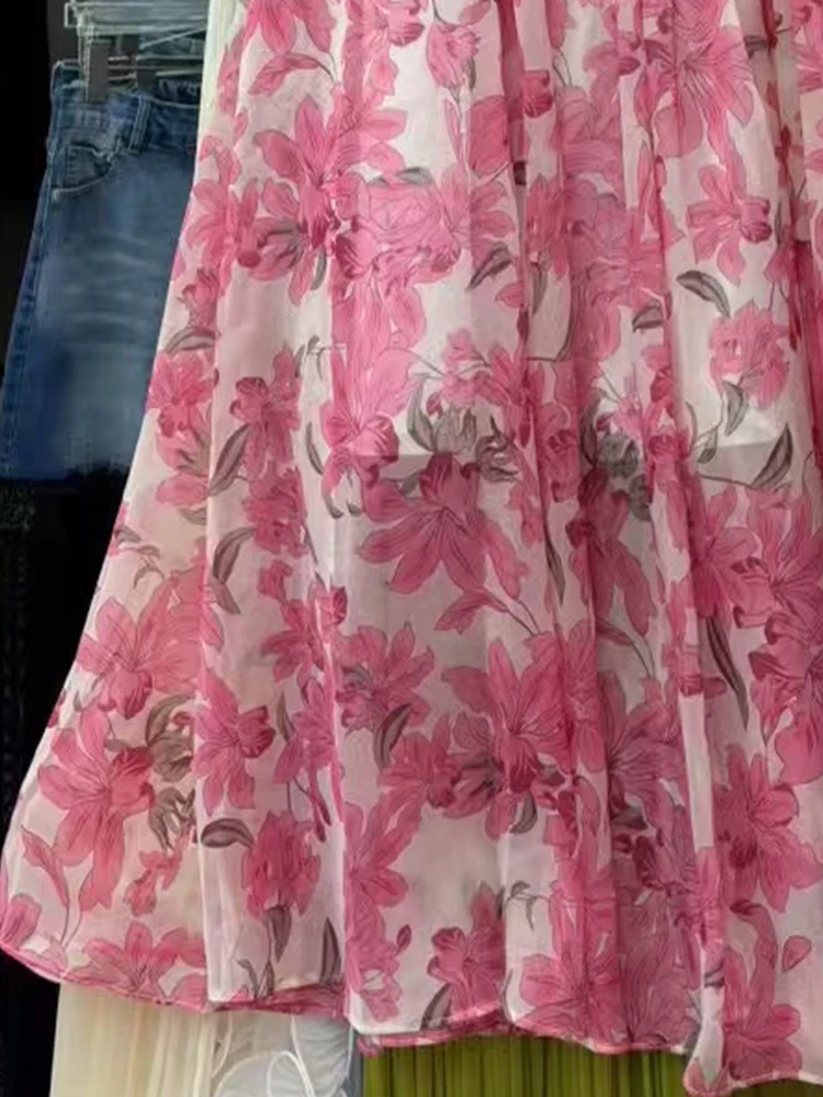 Retro printed round-neck single-breasted applique cinched waist dress 2025 Autumn women's fashion loose large-swing puffy dress