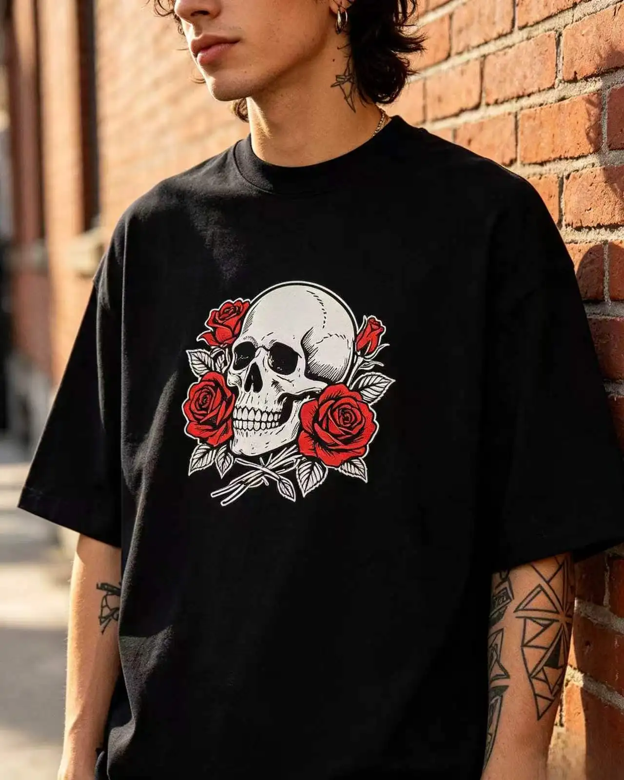 Unisex Skull Red Rose Vintage Tattoo Graphic T‑Shirt Men Women Retro Gothic Style Oversized Hip‑Hop Cotton Tee