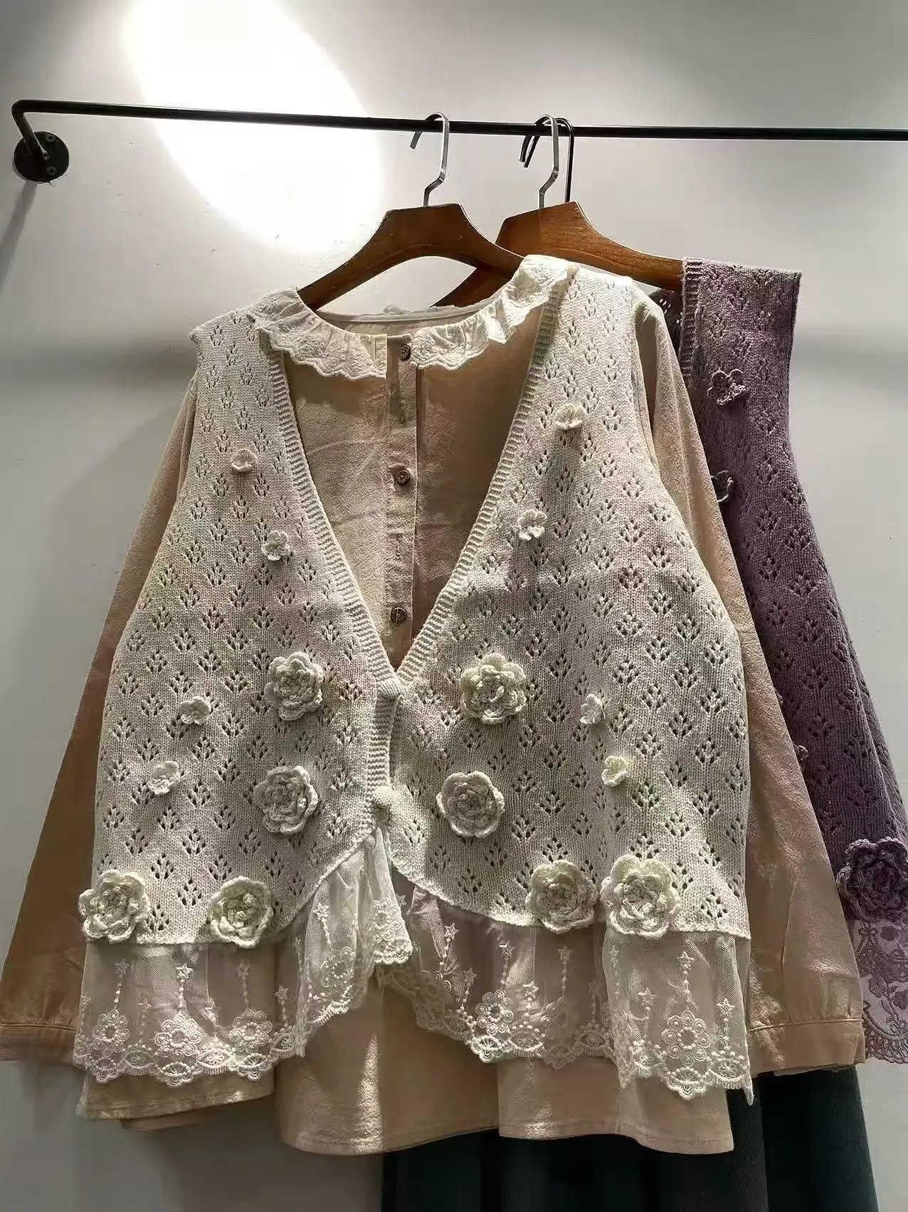 Women Hollow Knit Sweater Vest Mori Girl 3D Crochet Floral Sleeveless Waistcoat Lace Ruffle Hem Fairy Loose Knitted Outerwear