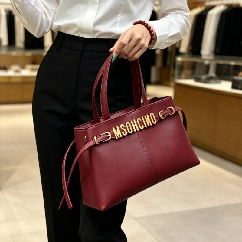 Vintage Elegant Crossbody Messenger Diaper Bag: Luxury Women's Handbag With Designer Logo And Large Capacity Unique Tote