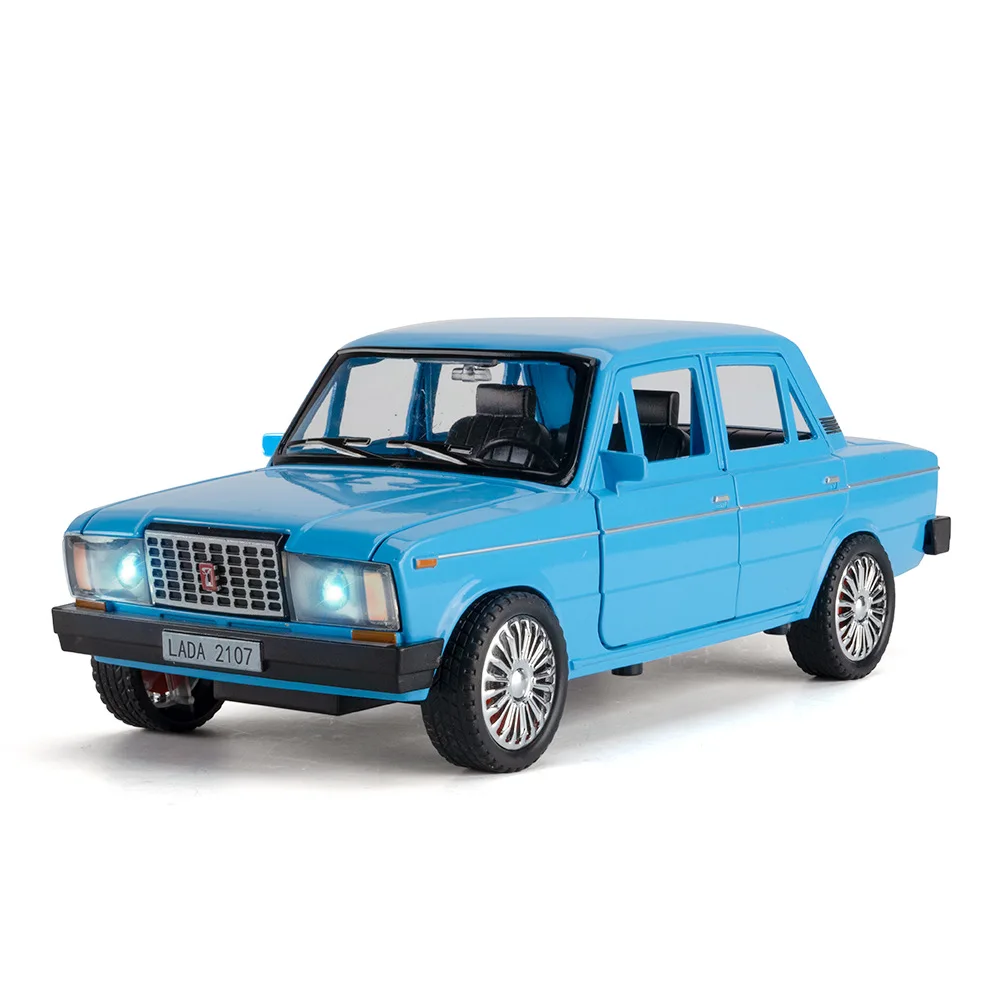 1:18 2017 Lada Modello di auto in miniatura Pressofuso in lega Giocattoli Suono Luce Tirare indietro Porte aperte Veicolo per il regalo dei bambini