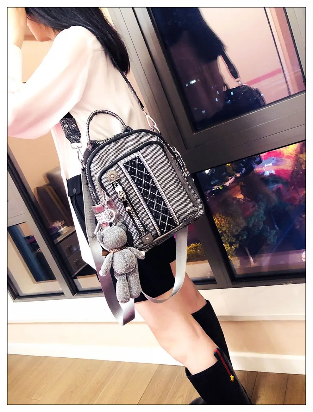 Female Fashion Leather Diamonds Cute Travel School Backpack Bag 2024 Women Casual Shiny Zipper Everyday Convertible Knapsack Bag