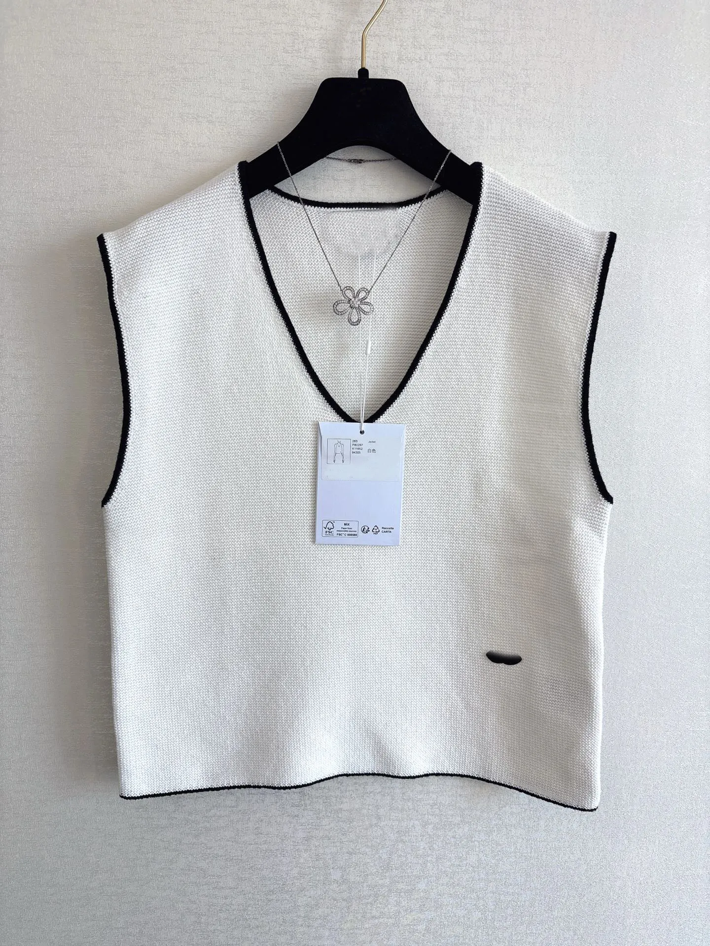 

2026 Spring Summer New Knit Vest Women Sleeveless Top Casual Solid Color Basic Tank Top For Daily Wear