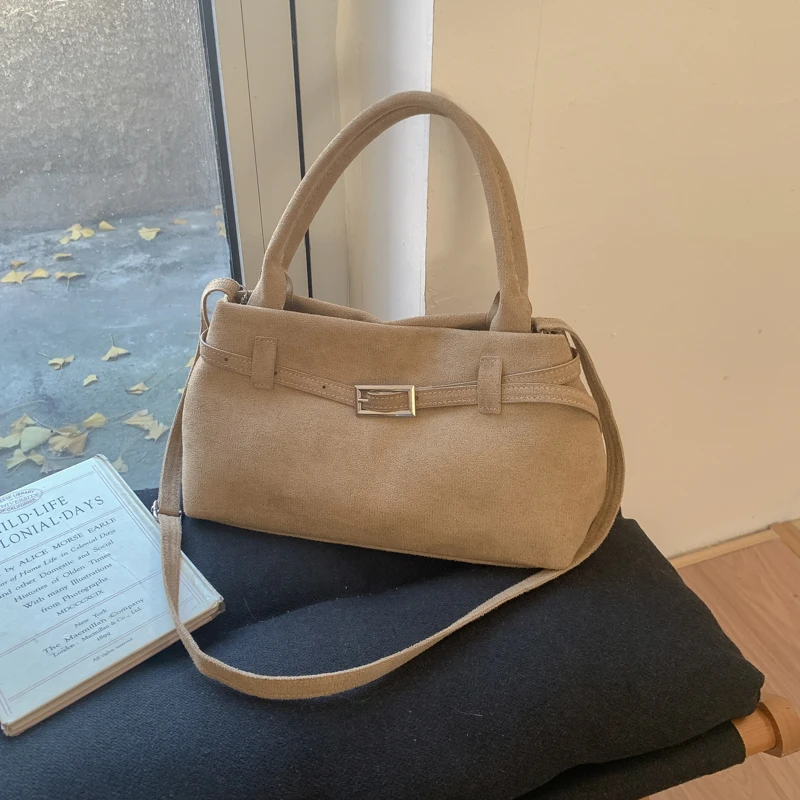 

Fashionable Ladies Crossbody Bag, Leather Shoulder Bag For Women With Popular Classic Elegant Practical Design