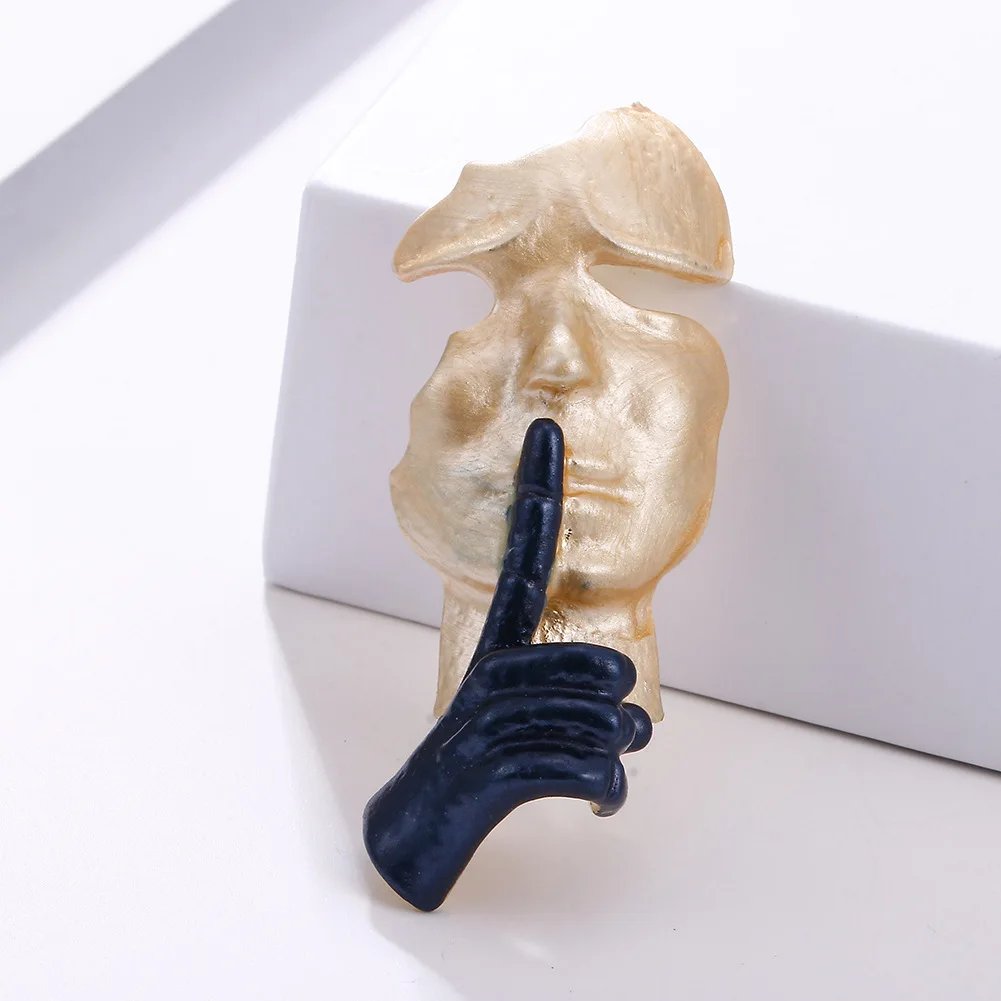 Fashion Personality Mask Brooch, Unique Accessory