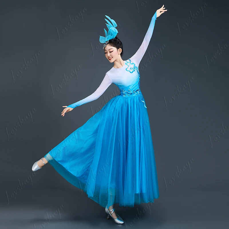 Roupa de performance de dança feminina novo modelo grande abertura mostrando cantando e dançar juntos