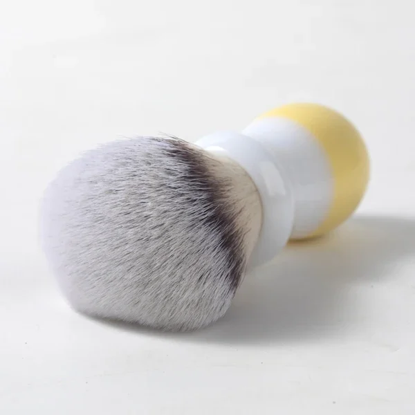 YAQI New Fashion Milk tea Color Synthetic Hair For Mens Wet Shaving Brush Soft High Quality Portable Travel Shaving Brush