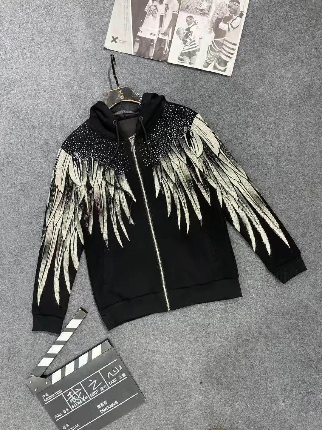 Men's 2025 Spring New High-end Sets Fashion 2pcs Light Luxury Trendy Wings Hot Diamond Jacket Top Chic Full Diamond Casual Pants