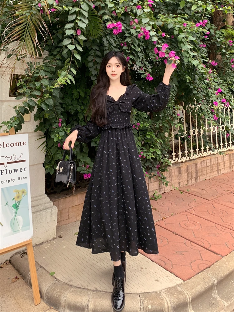 Commuter Casual Plus Size Women's Fall Tea Break French Square Neck Skinny Girl Premium Long Sleeve Black Floral Dresses