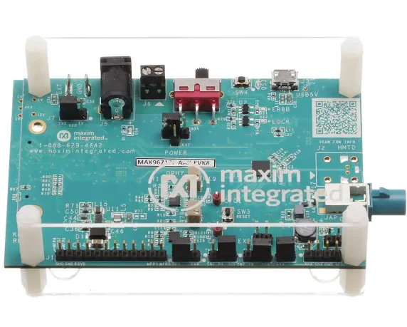 Outils de développement petMAX96717F-AAK-EVK # intégrés analogiques des revie/ Maxim CSI-2 à port unique Serializer 1x4 GMSinj T