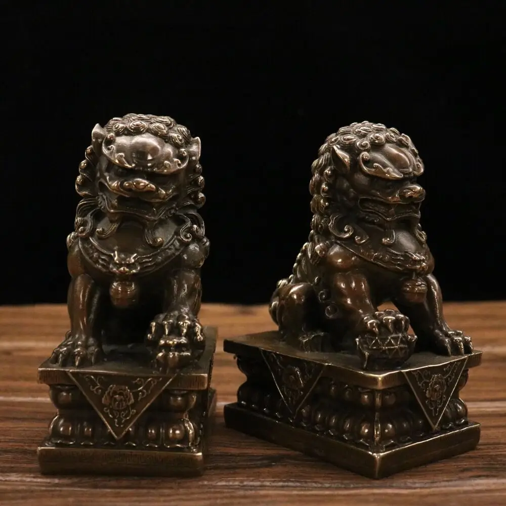 Collectable Chinese bronze Copper Hand Carved lions statue exquisite ornament