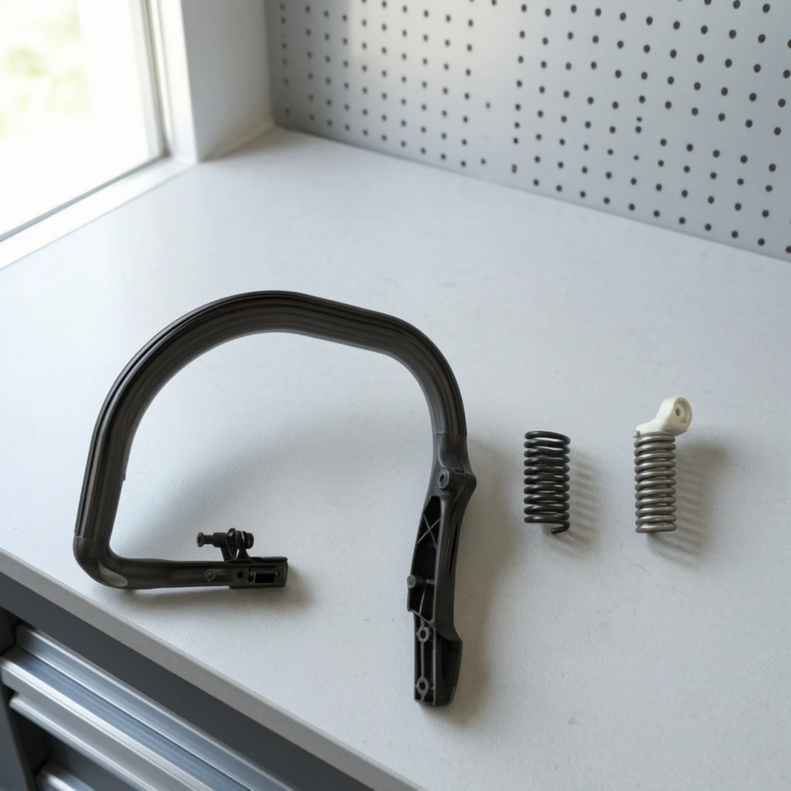 交換用フロントハンドル-円筒形チェーンソー用フロントハンドル-衝撃吸収性のあるワークショップ向け形状