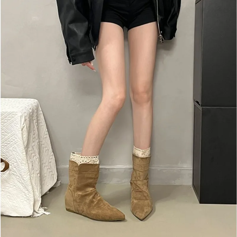 Sharp Pointed and Internally Raised Western Cowboy Boots for Women, 2026 New Autumn Hollow Lace Midsole Boots, Maillard Series