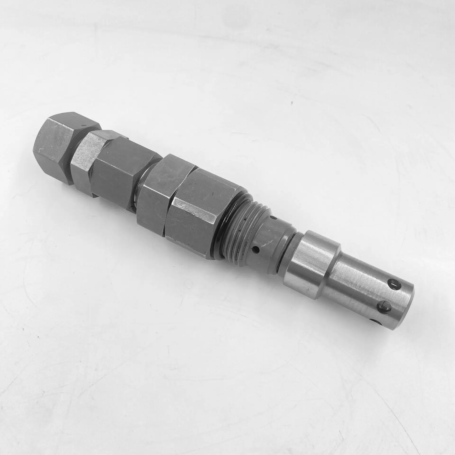 The 25/222351 25222351 main cannon relief valve is suitable for JS180 and 190 excavator parts