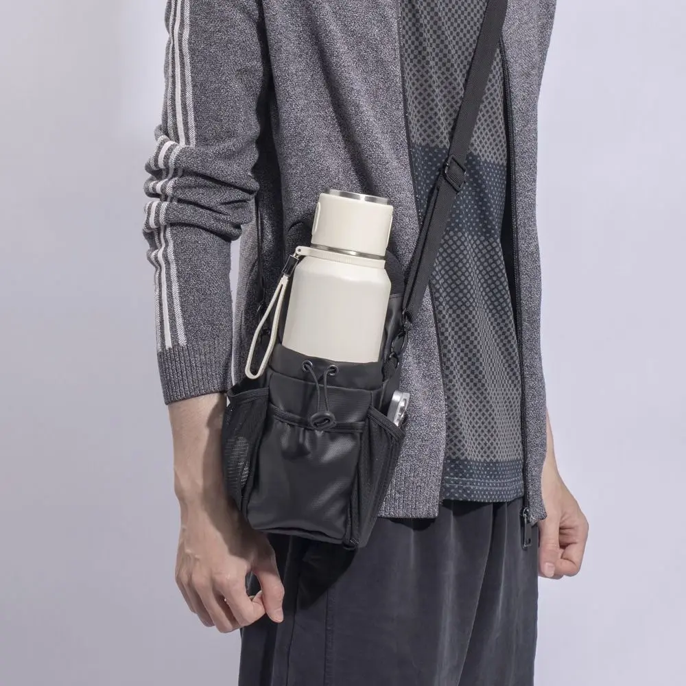 

Magnetic Water Bottle Sling Bag Pull Cord Large Capacity Gym Bottle Bag with Shoulder Strap Portable Crossbody Sports Bag