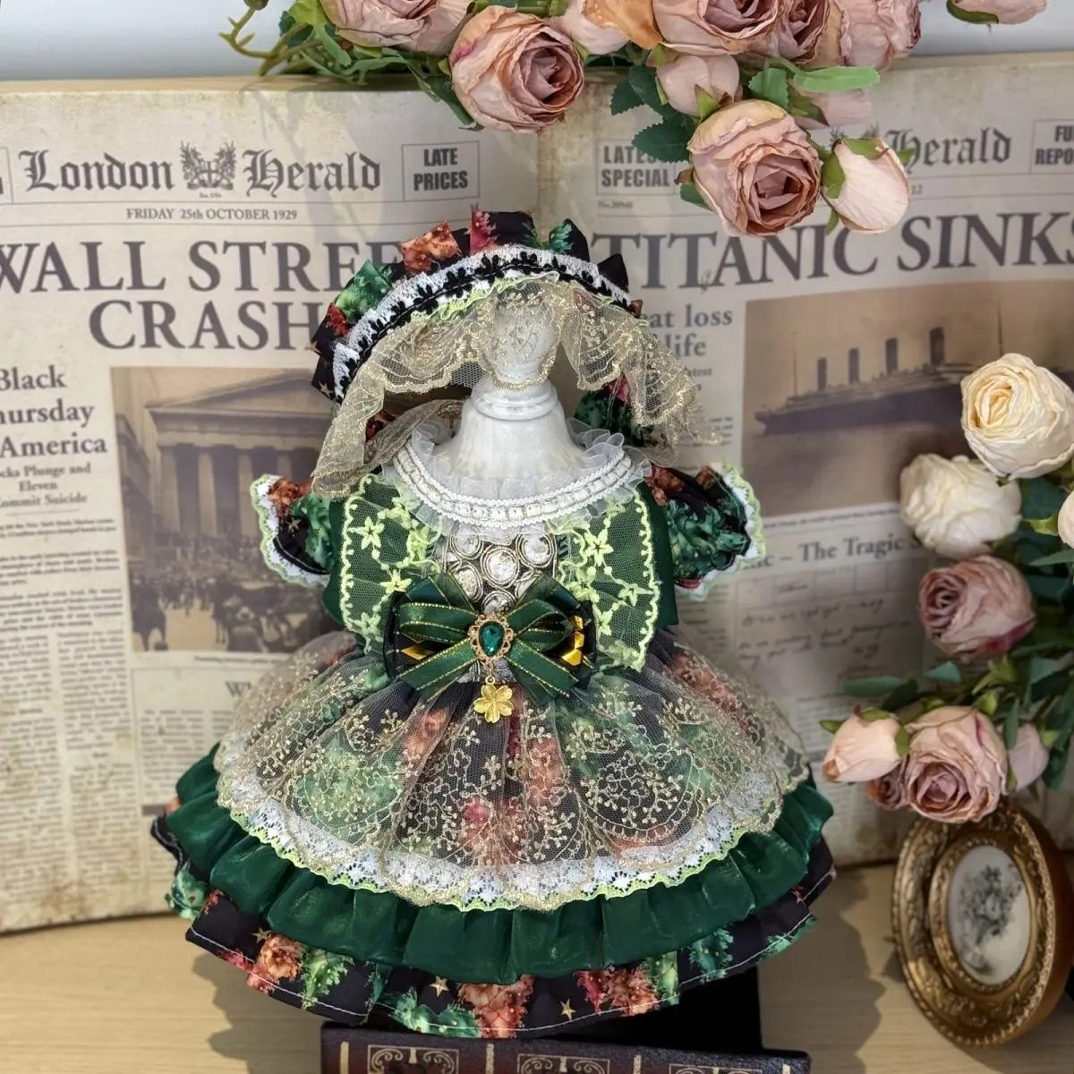 

Christmas Doll Clothe for 17cm Labubu Doll Outfit Designer Luxury Xmas doll Clothe French Classical Palace Dress Doll Accessorie