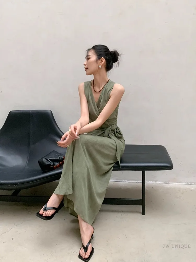 Vestido com decote em v feminino, sem mangas, slim fit, saia longa, gola enrolada, sobreposição, design verde, verão, novo, 2022