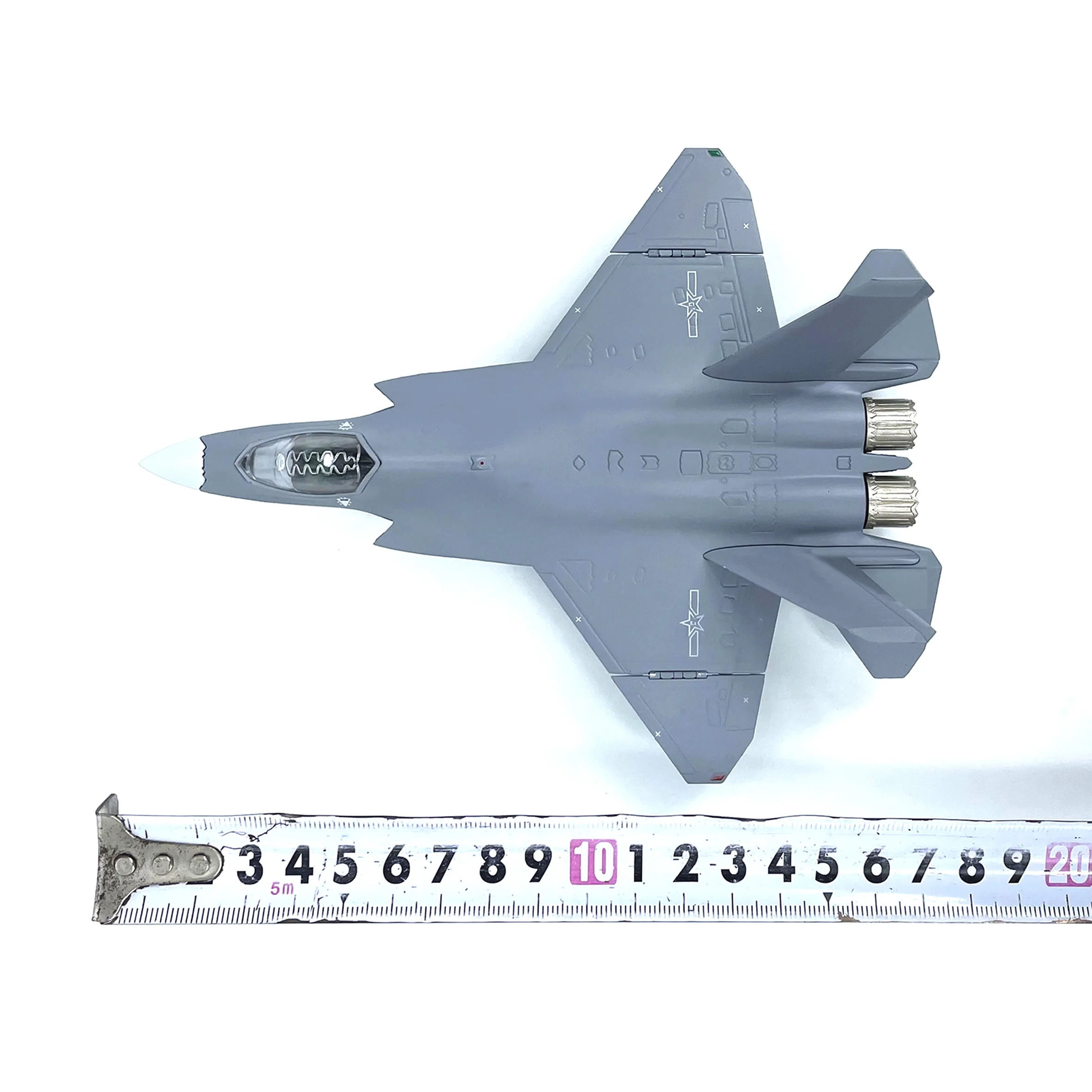 

1: 100 Chinese Air Force J-35 Fighter Model (Foldable Wing) Static Alloy Finished Product Model