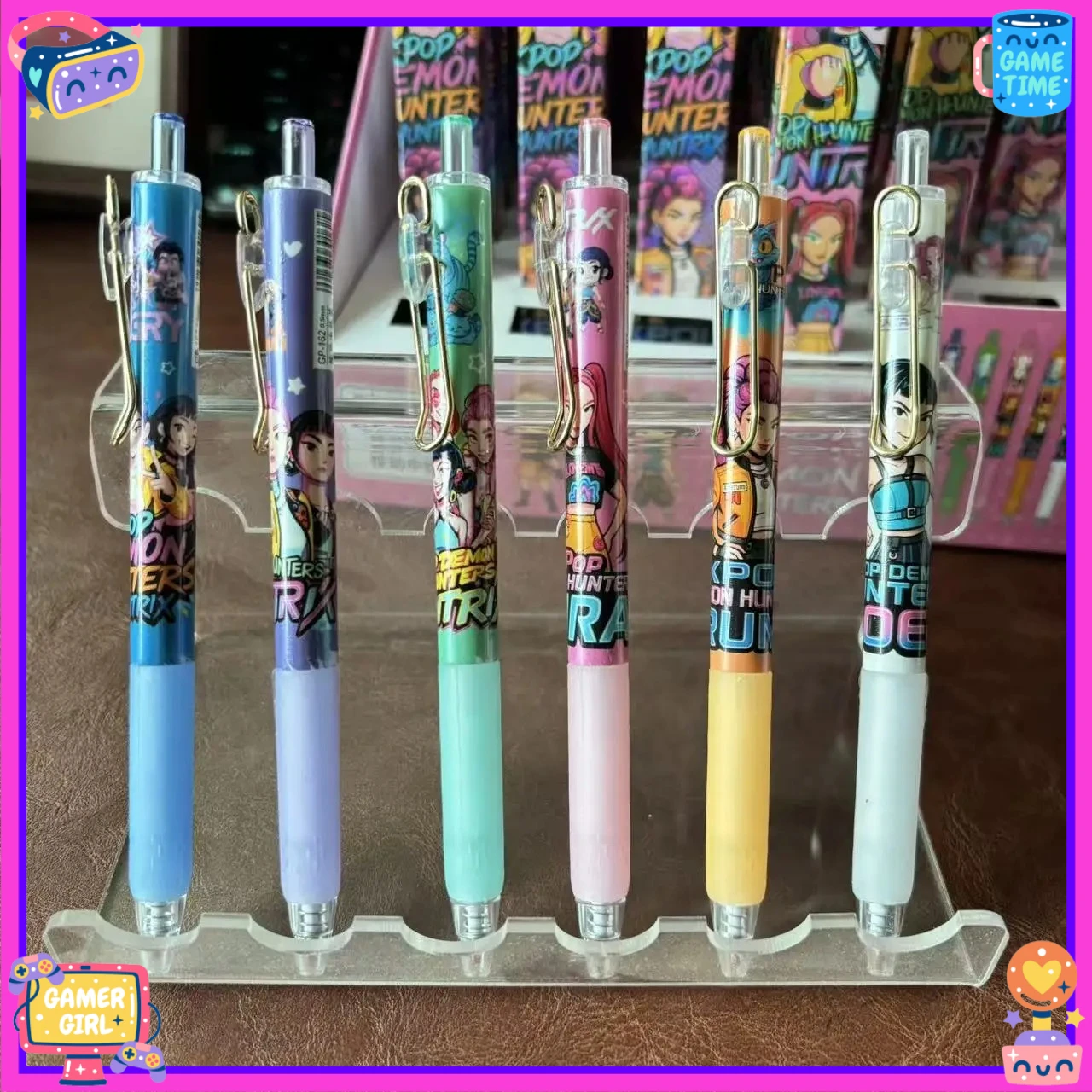 

Набор ручек Kpop Demon Hunters Blind Box 2025, 6 шт. Коллекционные металлические шариковые ручки, канцелярские принадлежности-сюрпризы, подарок для любителей аниме Kpop