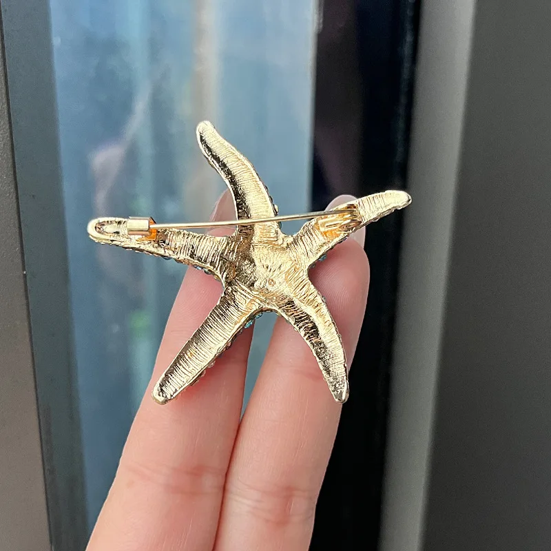 Rhinestone Cute Multi-Color Starfish Brooches For Women Men Personalized Star Brooch Clothing Backpack Pins Party Jewelry Gifts