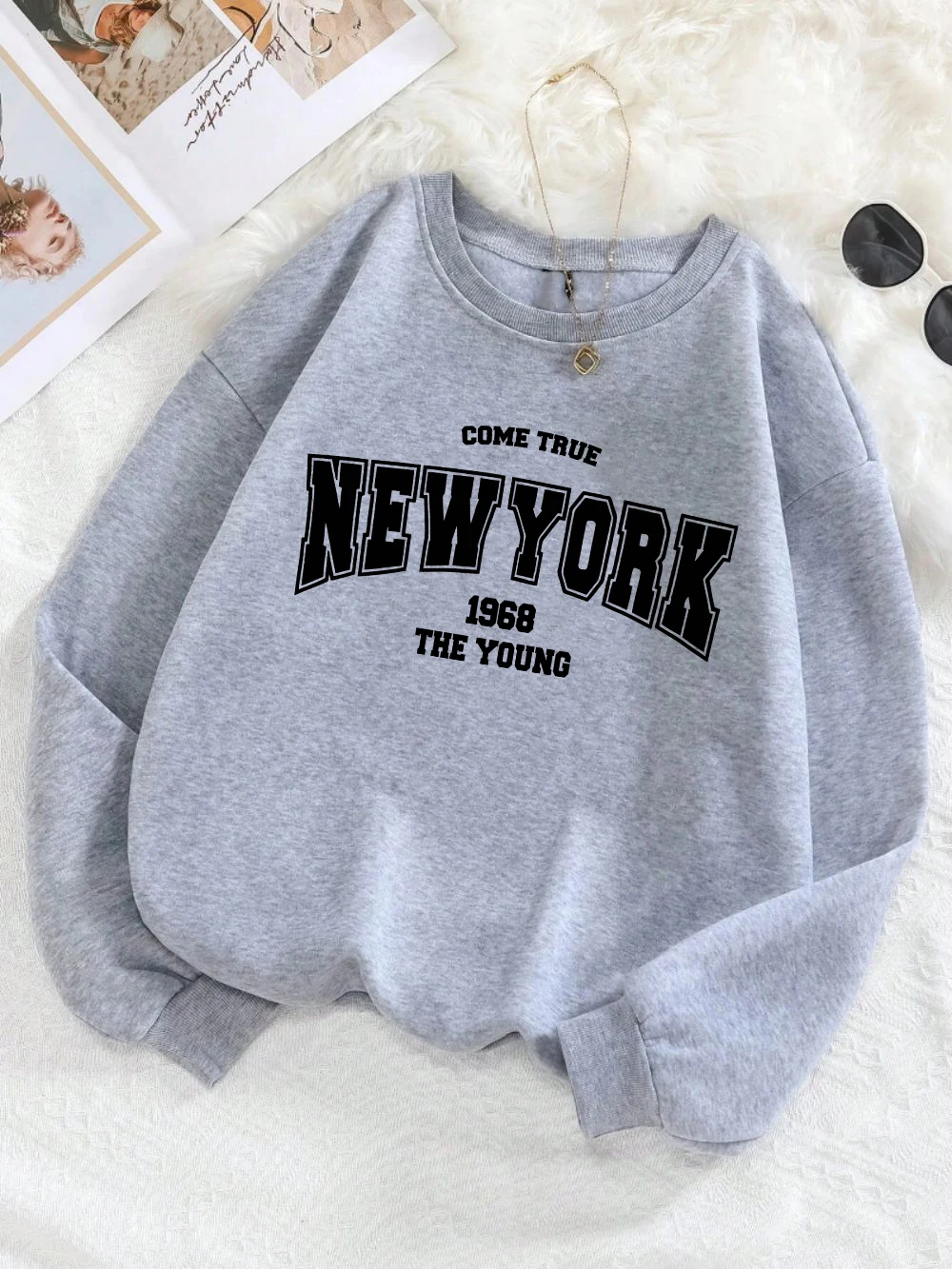 Cartoons Women Hoodie New York 1968 Letter Printing Sweatshirt Soft Breathable Loose Crewneck Pullover Fashion Female Clothing