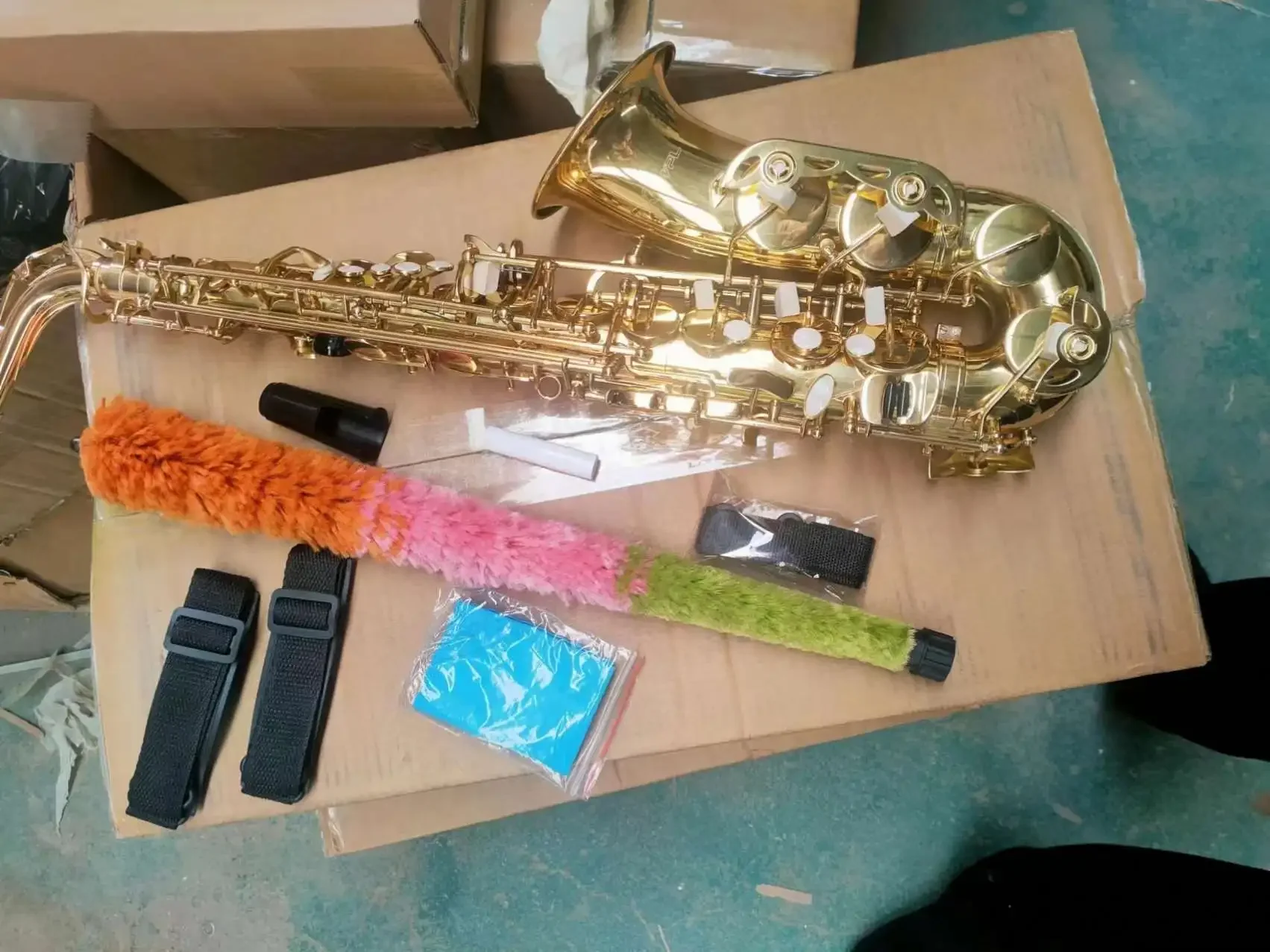 Hooqu بالجملة رخيصة المهنية تينور ساكس سوبرانو ساكس الصينية مع الملحقات النحاس ألتو ساكسفون