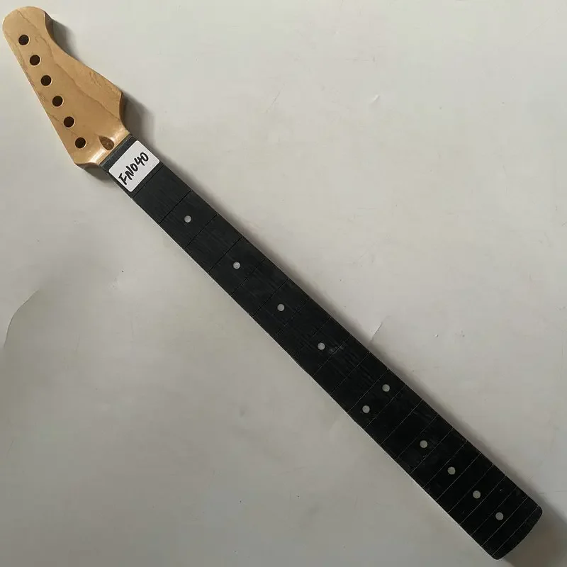 

FN040 Unfinished Without LOGO ST Electric Guitar Neck 22 Frets for DIY Guitar Parts NO Fret Right Hand Wood Damage