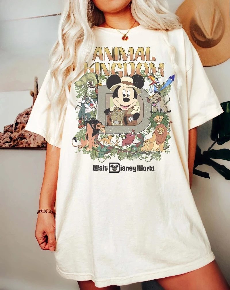 เสื้อคอมฟอร์ทคัลเลอร์ลายมิคกี้ แอนิมอล คิงดอม ปี 2025 เสื้อเรโทรลายมิคกี้ แอนิมอล คิงดอม เสื้อท่องเที่ยวลายสวนสัตว์