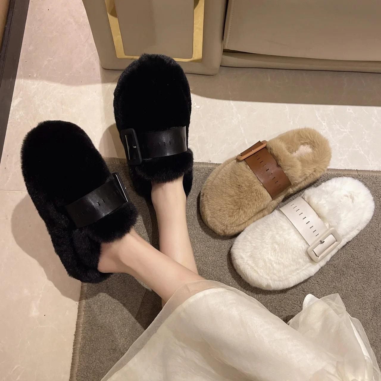 

2024 New Designer Fur Flats Platform Women Slippers Winter Fad Home Slides Warm Boots Mujer Zapatillas Mules Causal Shoes