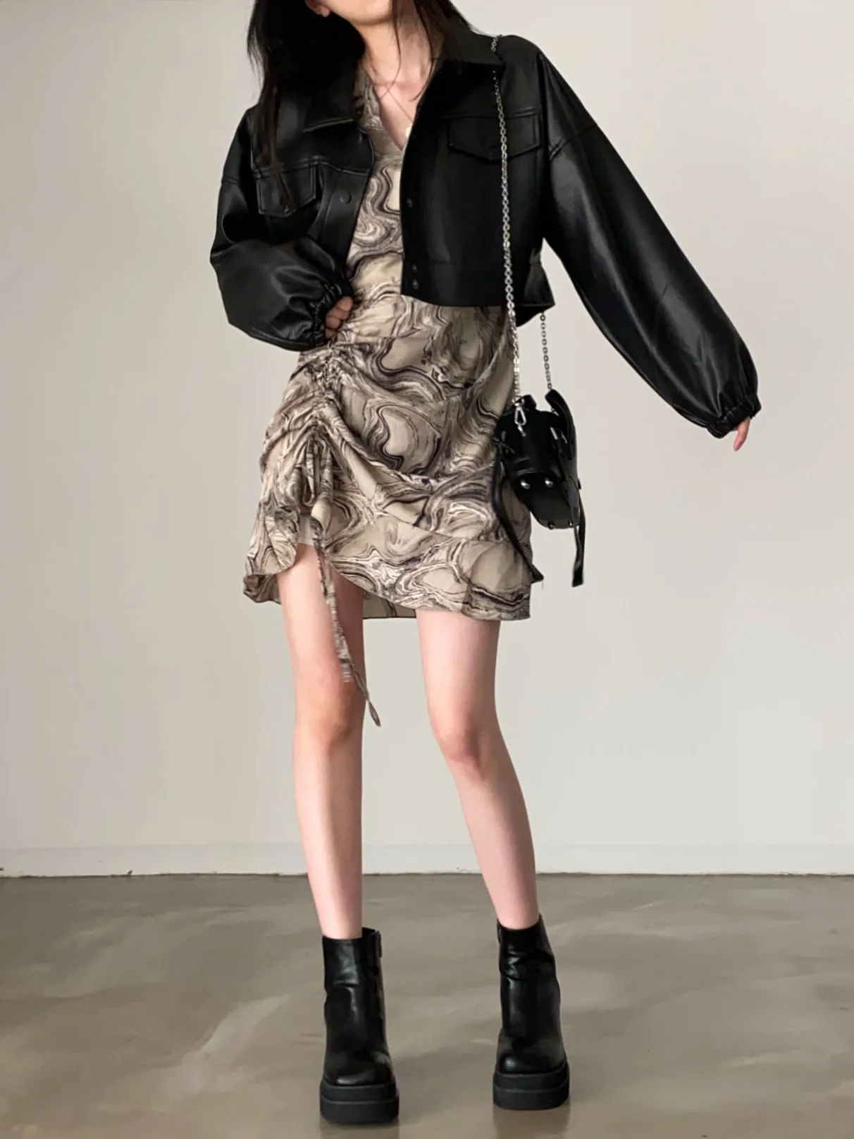 Retro Hong Kong Sle Chic Kragen Design Leder Jaet ort Damen Oberbekleidung Faionable Frühherbst Neu eingetroffen
