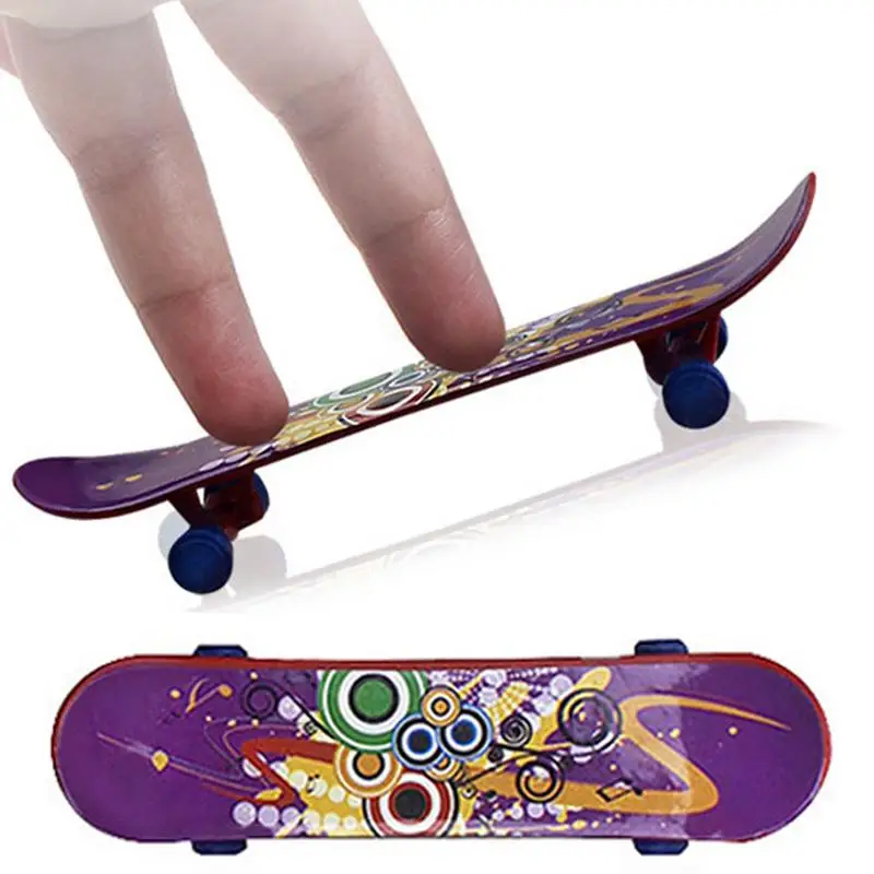 

Finger Board Tech Truck Mini Skateboards Stent Party Favors Gift Multi-Colored Finger Scooterkateboard Toys Random Color 1Pcs