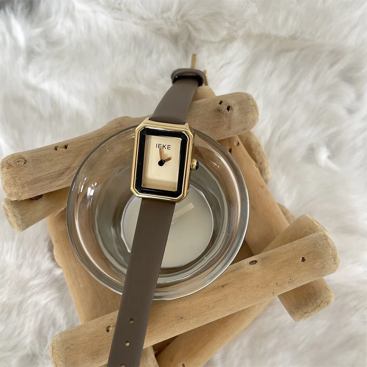 Women Quartz Watch Luxury Orologio Square Rectangle Dial Reloj Vintage Simple Fashion Minimalist Clock Ladies Classic Wristwatch