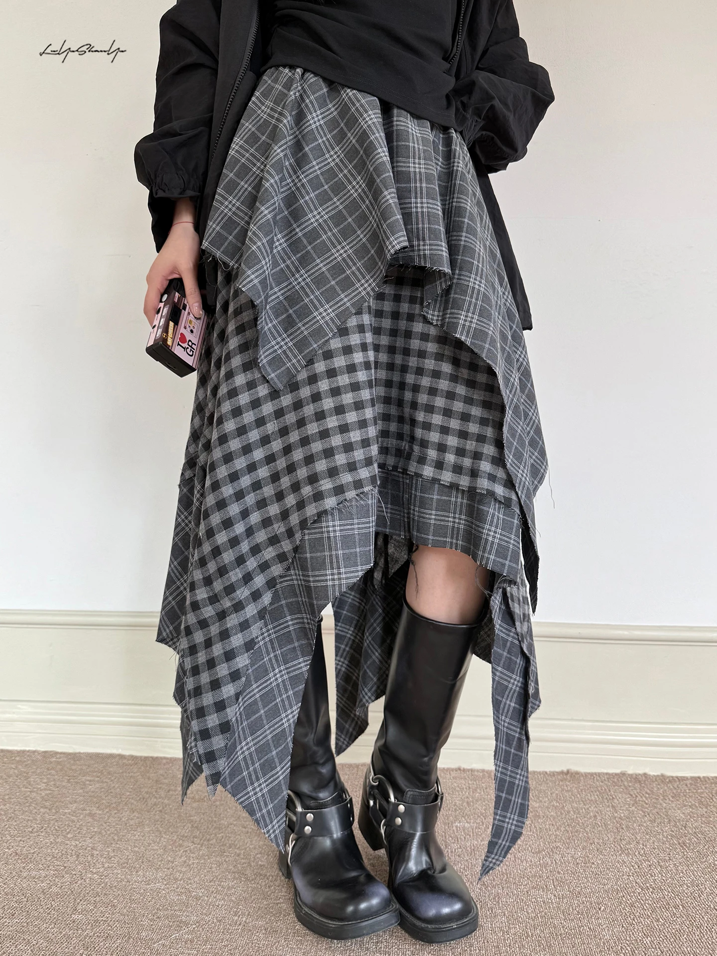 

Land And Mountain Island Y2K Torn Plaid A-Line Midi Skirt Women's Versatile Asymmetrical Cotton Bordered Patchwork Skirt