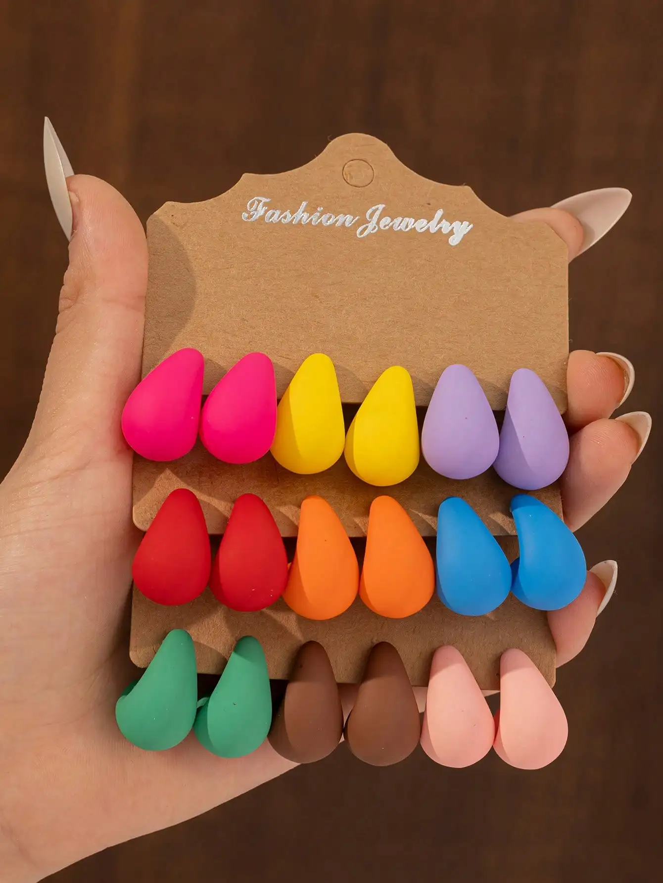 

Набор разноцветных сережек-капель для женщин - 12 ярких вариантов с матовым покрытием