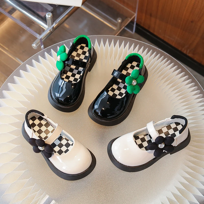 Girls Leather Shoes for Party Wedding Fashion Children Princess Flowers Performance Shoes Soft Sole Kids Mary Jane Shoes