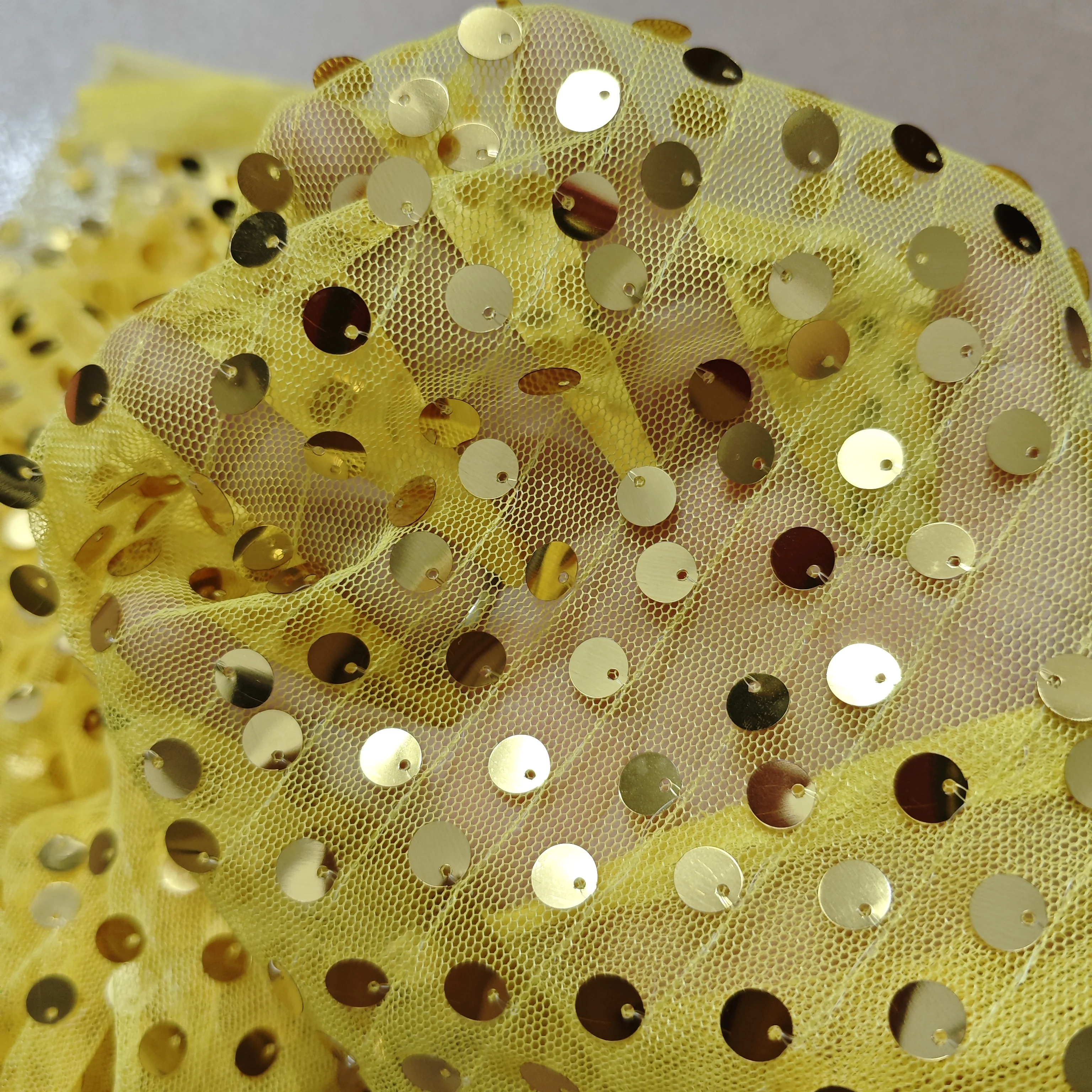 1M Sequin Mesh Tulle Fabric Bright Gold DIY Background Decorative Material Props Skirt Dress Stage Clothes Designer Fabric Cloth