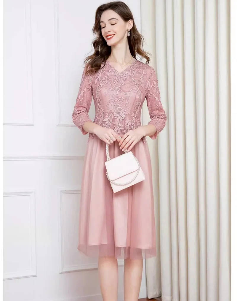 

Luxury Dress 2023 Autumn Winter Party Events Women V-Neck Luxurious Embroidery Tulle Mesh Patchwork Red Pink Dress 4xl 3xl 2xl