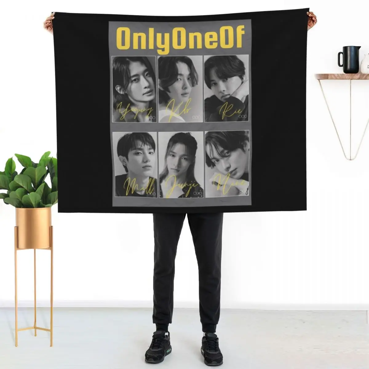 

Onlyoneof Kpop Members Throw Blanket Ultra Soft Flannel Fleece Blanket for All Seasons