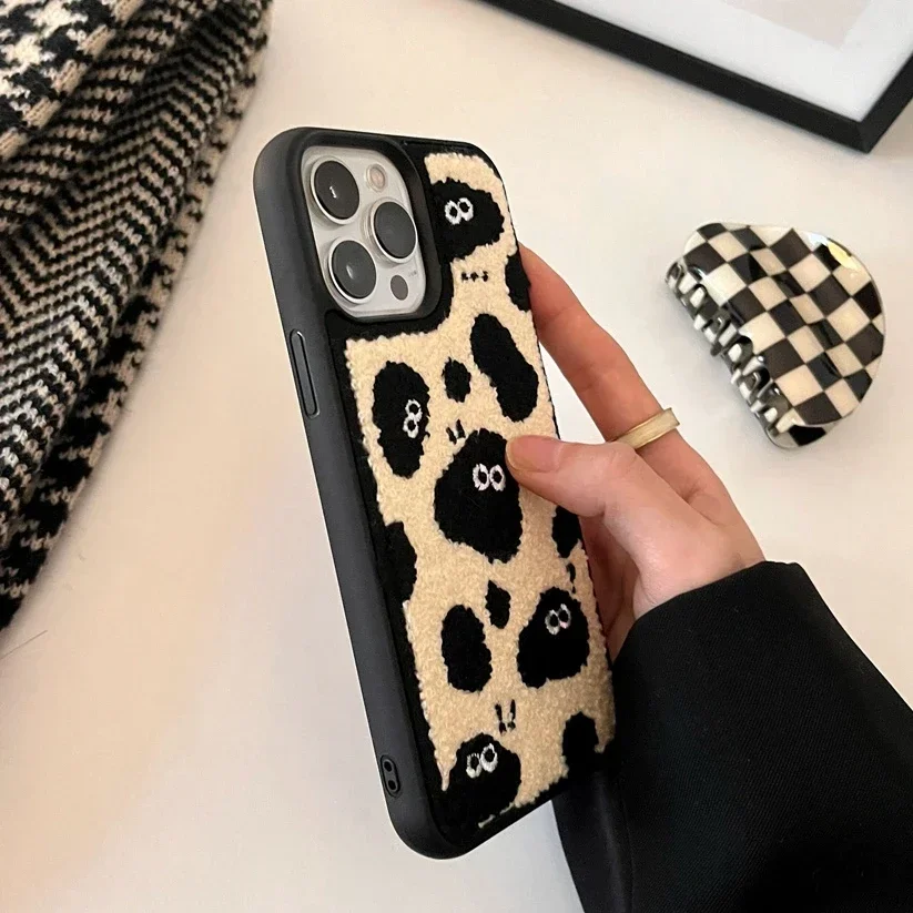 New Embroidery Sun Flower Cover For iPhone 11 12 13 14 15 Pro Max Xr X Xs 14 15Plus Winter Aesthetic Fuzzy Plush Shockproof Case