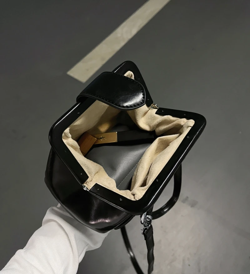 

Bowling Pin Design Faionable Casual Women's Crossbody Bag Handbag Soft Leather Polyester Single oulder Strap