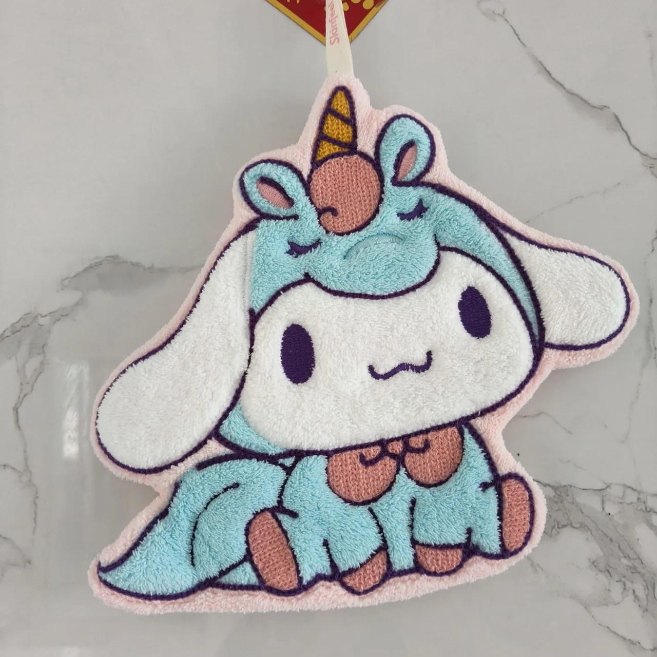 MINISO名創優品サンリオ漫画刺繍吊り下げハンドタオル子供用かわいいソフト吸収性タオル二層厚みのあるコーラルベルベット
