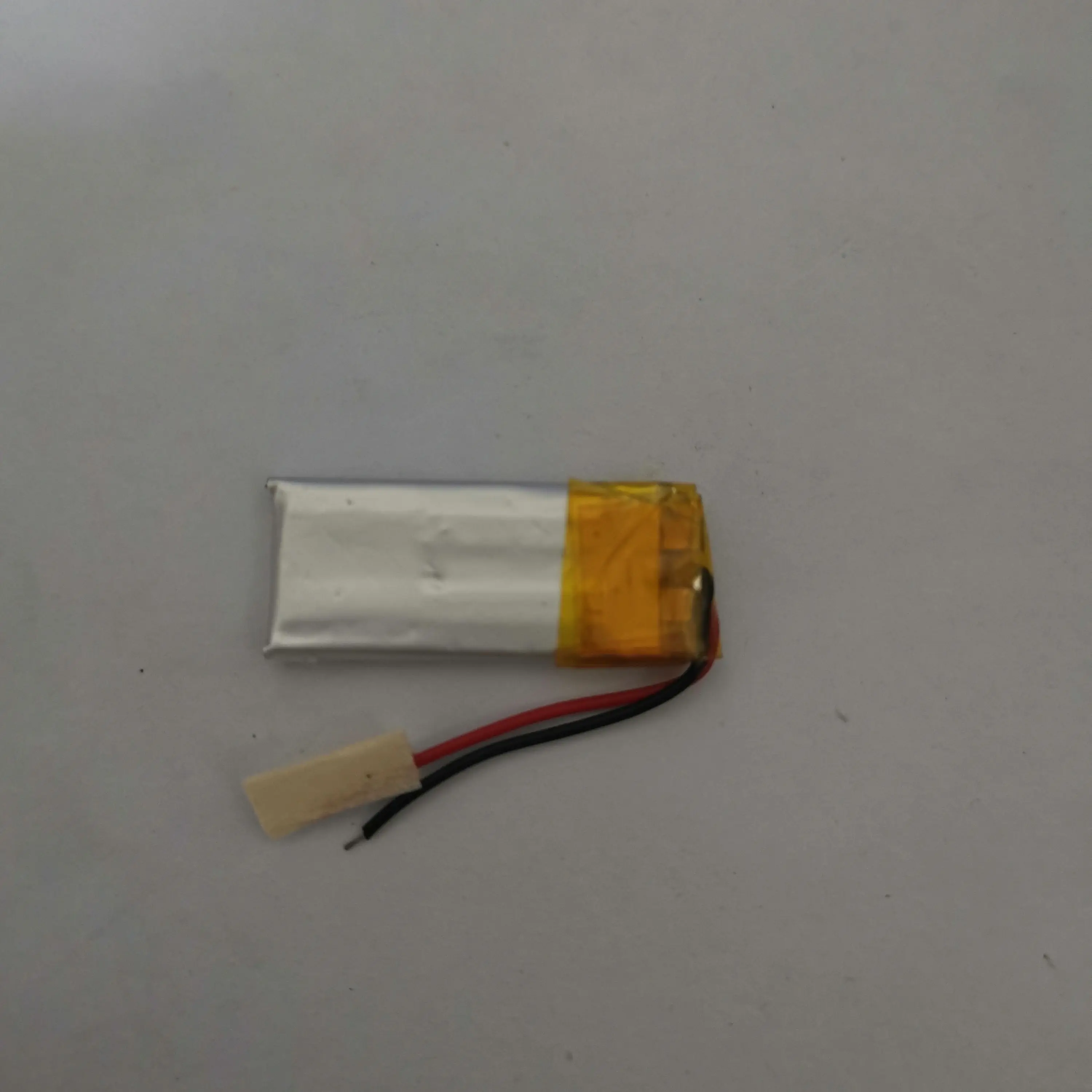 3.7V 2 wires 301225 031225P lithium battery with protection board , used for bluetooth MP4 1pcs/lot