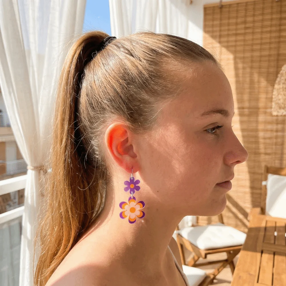 Fashion Acrylic Daisy Earrings Sweet Cute Flower Pendant Earrings Spring Summer Daisy Pendant Ear Hooks Girl