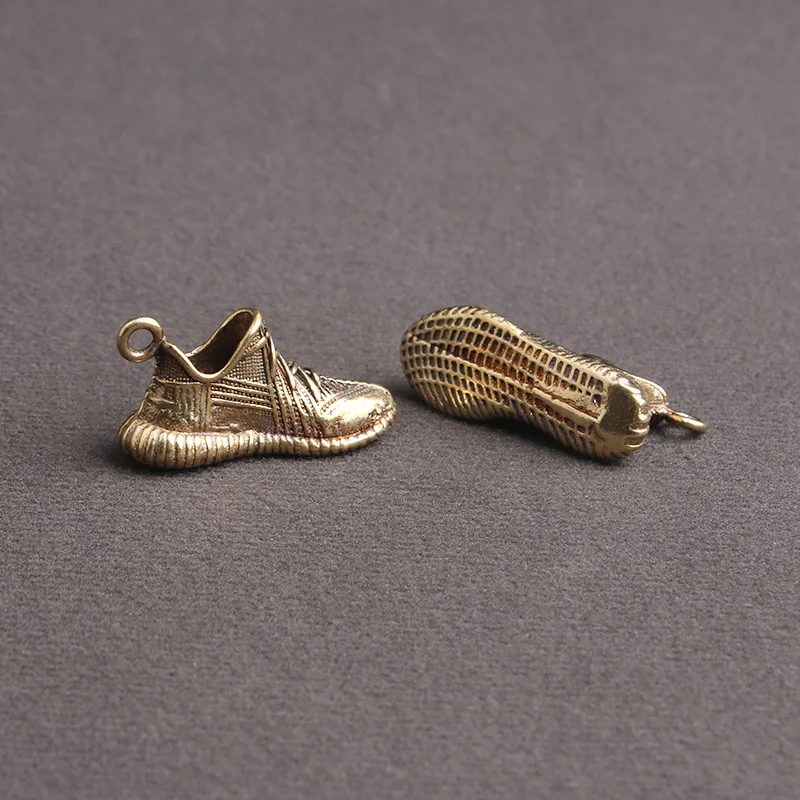 1Pcs Vintage Brass Weave Sneaker Shoe Craft DIY Pendant Ornament Miniature Fitting Keychain Ring Pendant Jewerly Accessories