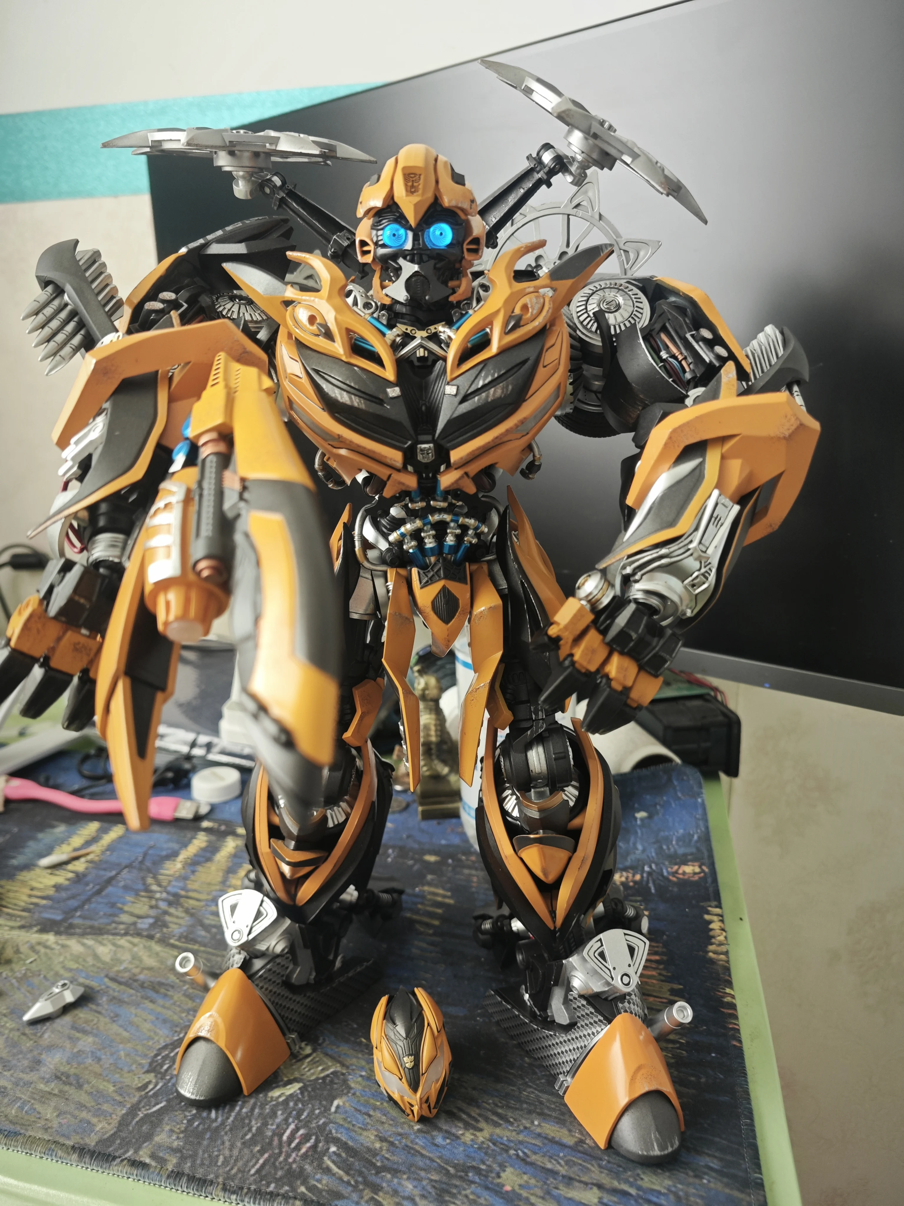 In Stock  1: 18 Alloy Version Big Yellowbee Comicave Transformation Cs Handmade Toys Movable Robot Diamond Model Alloy Model Toy