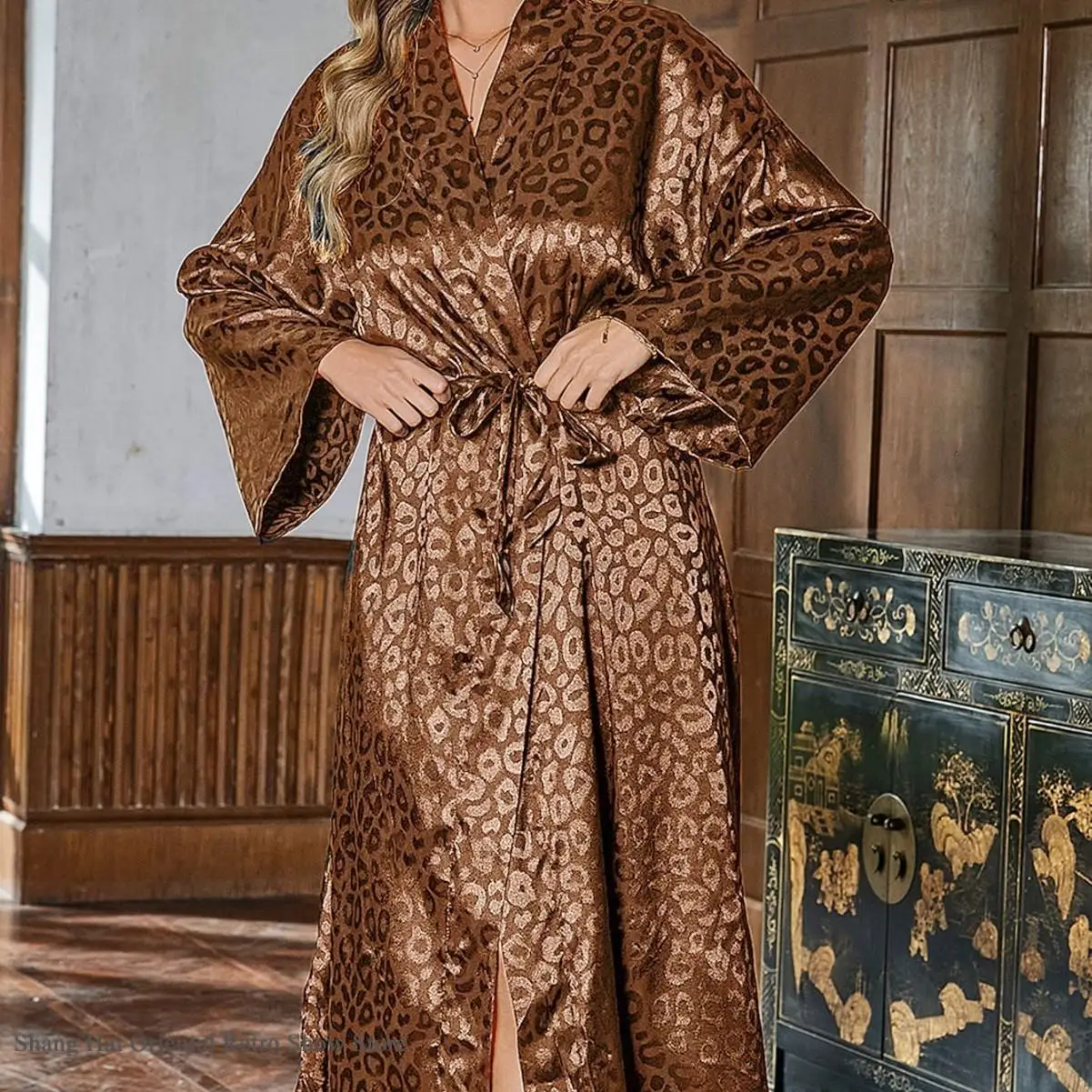 

Сексуальный леопардовый длинный халат, женское кимоно, халат, домашнее платье, весна-осень, новая одежда для сна, ночная рубашка, свободная шелковая атласная одежда для дома